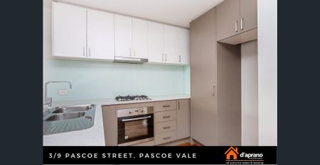 Light filled apartment with spacious balcony - Photo 3