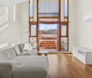 Partially furnished apartment in prime location - Photo 5