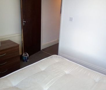 Room in a Shared House, Wallace Road, B29 - Photo 2