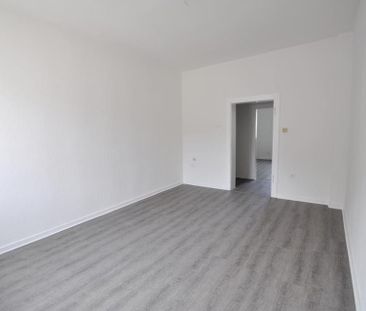 Große und moderne Wohnung mit Balkon! ++ - Foto 5