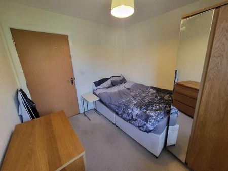 Bishops Corner, Stretford Road, Hulme, M15 - Photo 5