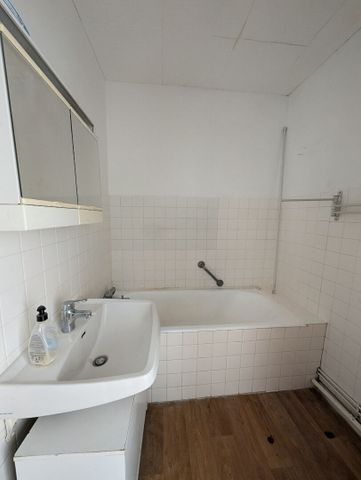 Location Appartement 2 pièces 48m² - Photo 3
