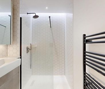 1 bedroom flat to rent - Photo 6