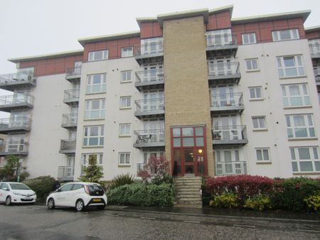 Brunswick Road, Leith, Edinburgh, EH7 5GY - - Photo 2