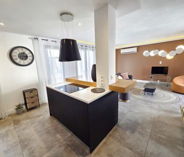 Location Appartement 3 pièces 85m² ST DENIS 97400 - Photo 2