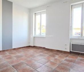 Location Appartement 1 pièces 14 m2 à Albi - Photo 2