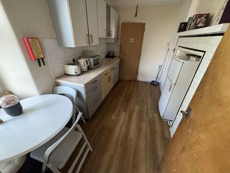 Surrey Road, North Harrow, HA1 - Photo 3