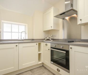 1 bedroom flat to rent - Photo 4