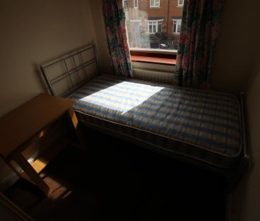 5 Bed Student Accommodation - Photo 1