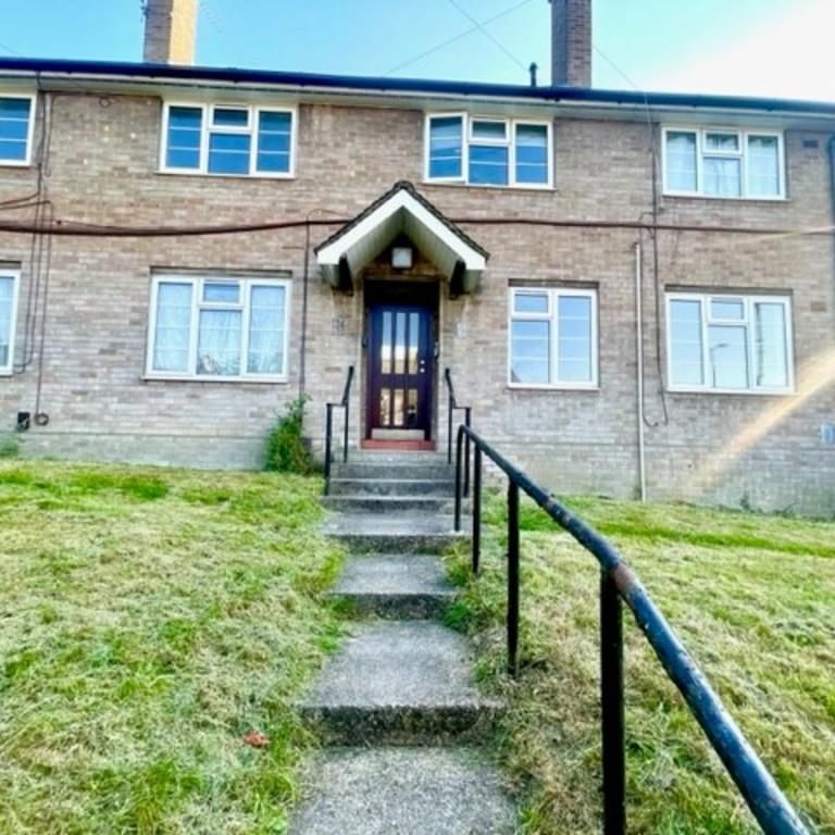 1 bedroom ground floor flat to rent - Photo 1