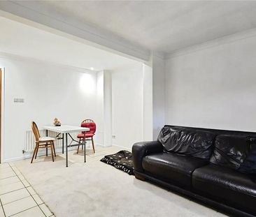 4 bedroom terraced house to rent - Photo 1