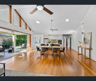 137 Buena Vista Avenue, Coorparoo, Qld 4151 - Photo 3