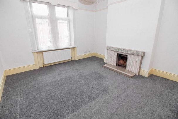 3 bedroom flat to rent - Photo 1