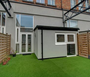 Town house to rent on - Photo 3
