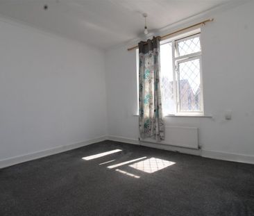 Belsize Avenue, Peterborough - Photo 3