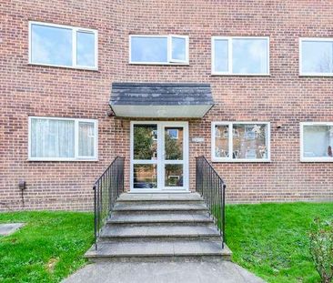 The Glen, Woodlands Road, Redhill, Surrey, RH1 - Photo 6