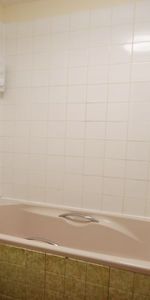 1 bedroom studio to rent - Photo 3