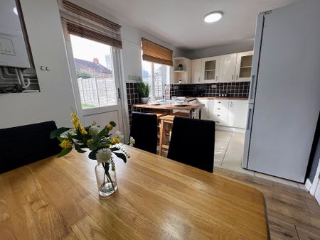 3 Bedroom House, 5 Harper Road – Student Accommodation Coventry - Photo 5