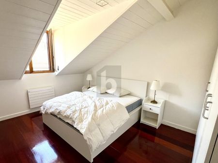 SUPERB ATTIQUE MEUBLÉ À DEUX PAS DU LAC - Foto 2