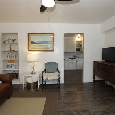 3 Bedroom Furnished- Short term OK - Pet Friendly - Photo 3