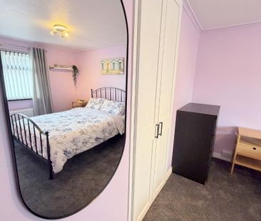 122 Avonmore Park, BT281NJ, Lisburn - Photo 4