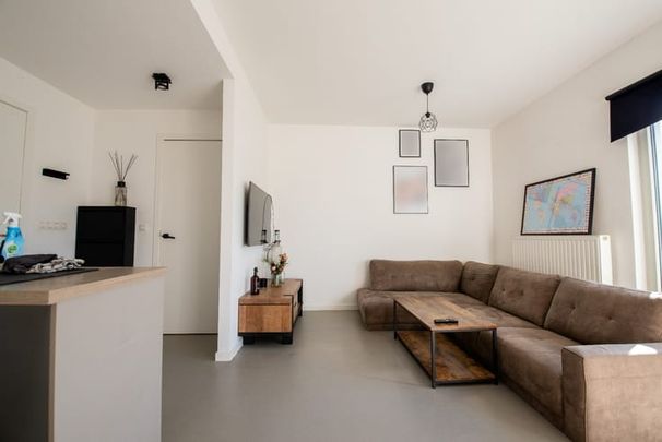 Appartement te huur - Photo 1