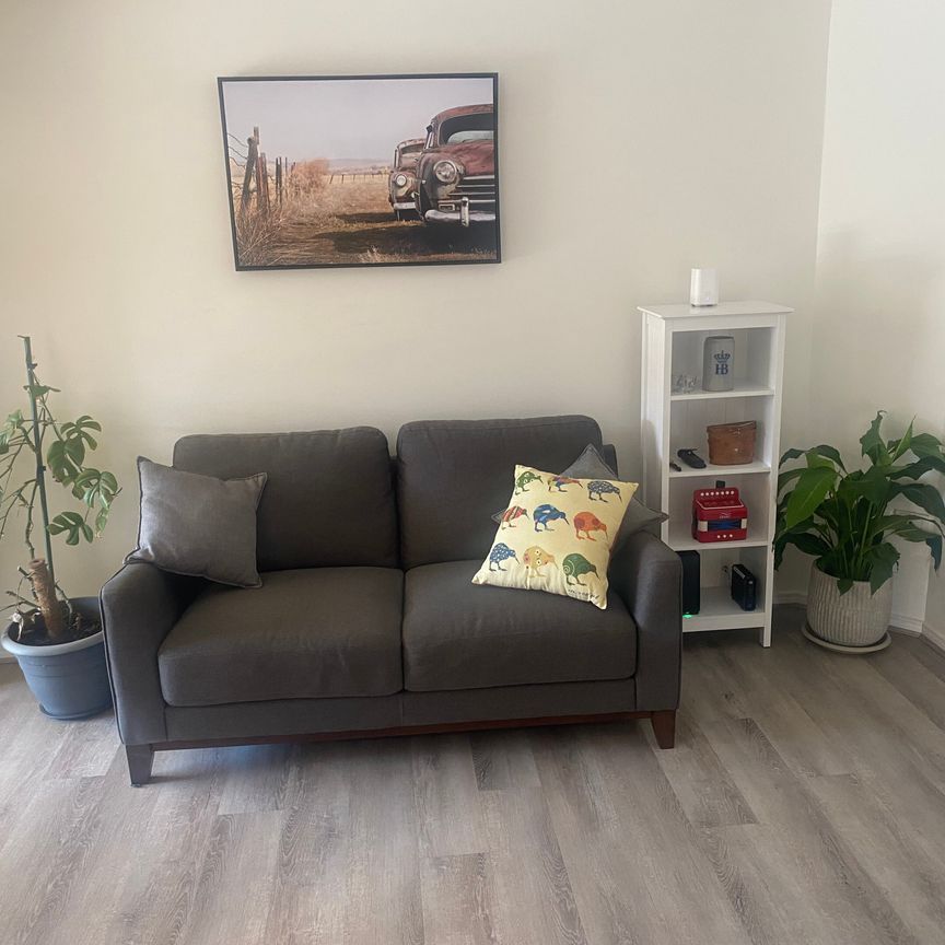 Regents Park - Photo 1