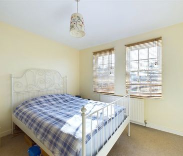 Meadway Twickenham, Middlesex - 1 bedroomProperty for lettings - Ch... - Photo 1