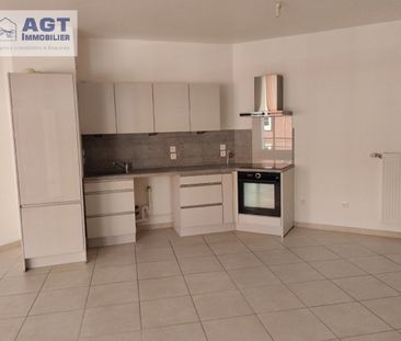 Location Appartement 2 pièces 49m² BEAUVAIS 60000 - Photo 2