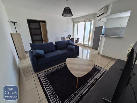 Location Appartement 2 pièces 50m² ST GILLES LES BAINS 97434 - Photo 1