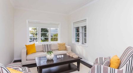 Historic Art Deco Apartment - Mount Eden (2 brms) - Photo 3