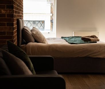 Studio Flat, Stone Street, BN1 - Photo 2