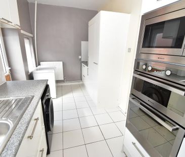 2 bedroom terraced house to rent - Photo 6