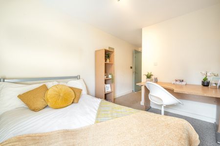 5 Bed Flat, Regent Terrace, S3 - Photo 3