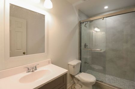 For Lease - 2199 Burnhamthorpe Road Unit# 85, Mississauga, Ontario - Photo 2