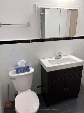 For Lease - 20 Meadowbrook Road Unit# 2, Toronto, Ontario - Photo 3