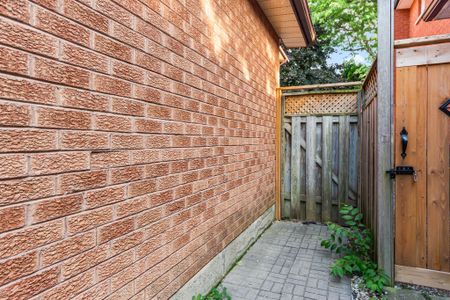 For Lease - 23 Kirkpatrick Street Unit# Basement, Brampton, Ontario - Photo 3