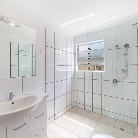 Spacious Studio - Photo 4