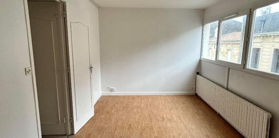 Location Appartement 1 pièce 22m² BORDEAUX 33800 - Photo 2