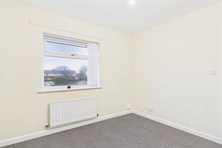 3 bedroom detached house to rent - Photo 2