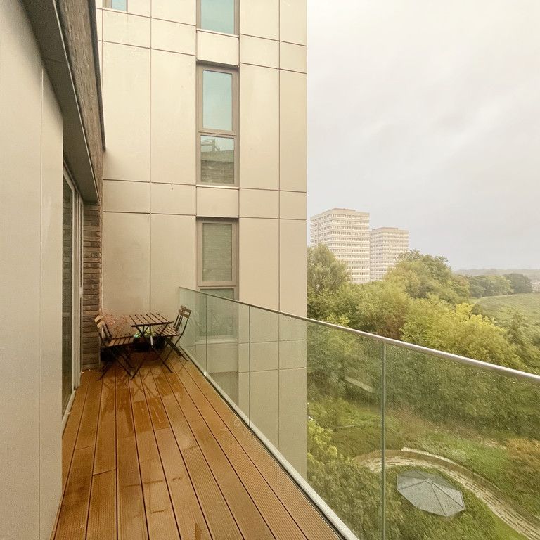 Goldcrest Building, 46 Newnton Close, London - Photo 1