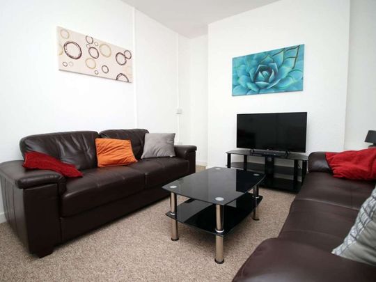 Room in a Shared House, Slate Street Room 4 - Photo 1