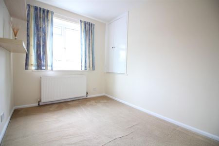 Penwerris Avenue, Isleworth - Photo 3