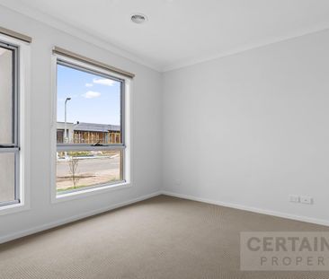 49 Penstone Crescent, Lara, Vic 3212 - Photo 5