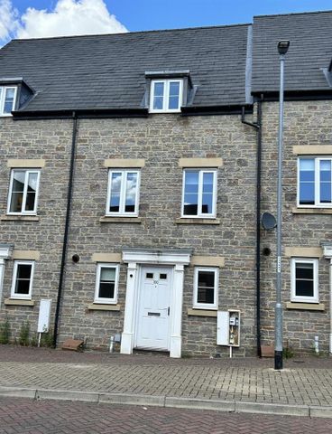 3 bedroom terraced house to rent - Photo 3