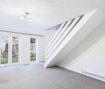 2 bedroom terraced house to rent - Photo 1