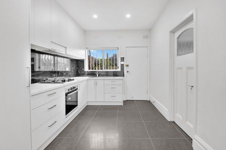 69 Beavers Road, Northcote VIC 3070 - Photo 2