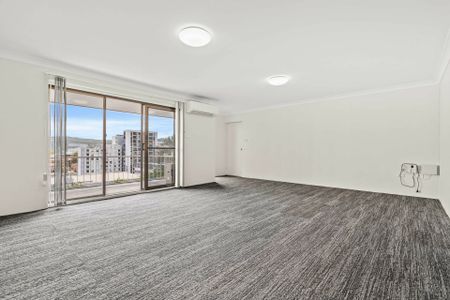 Renovated 2 Bedroom Unit - Move In Ready - Photo 3