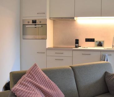 Appartement te huur in Hasselt voor € 800 met 1 slaapkamer - Foto 2