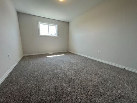 For Lease - 75 Hillcrest Road Unit# Upper, Port Colborne, Ontario - Photo 5